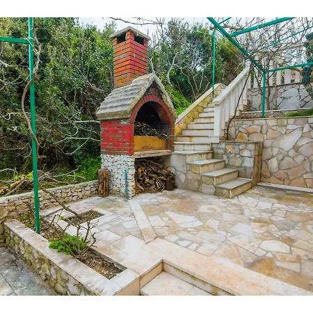 Villa Stunning 7-Bed Villa In Maslinica With Pool *