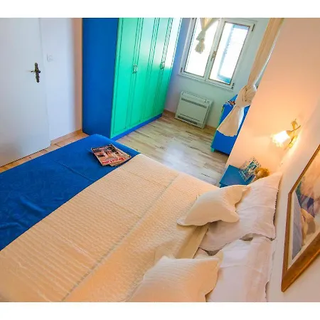 Villa Stunning 7-Bed Villa In Maslinica With Pool *