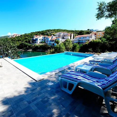 Stunning 7-Bed Villa In Maslinica With Pool Villa Maslinica