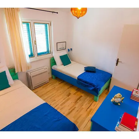 Stunning 7-Bed Villa In Maslinica With Pool Villa