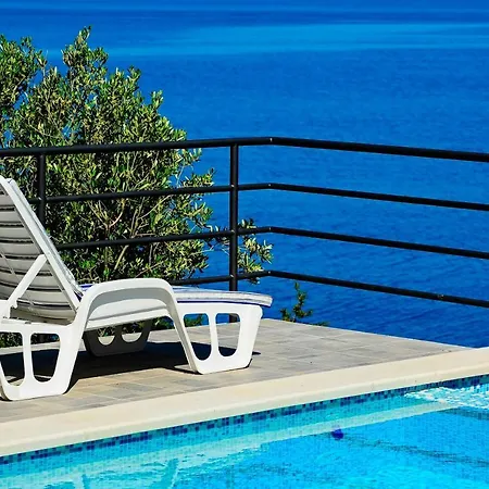 Villa Stunning 7-Bed Villa In Maslinica With Pool Maslinica